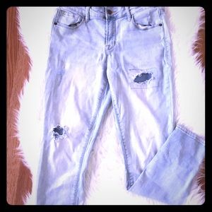 Mid Rise Jeans 👖💙